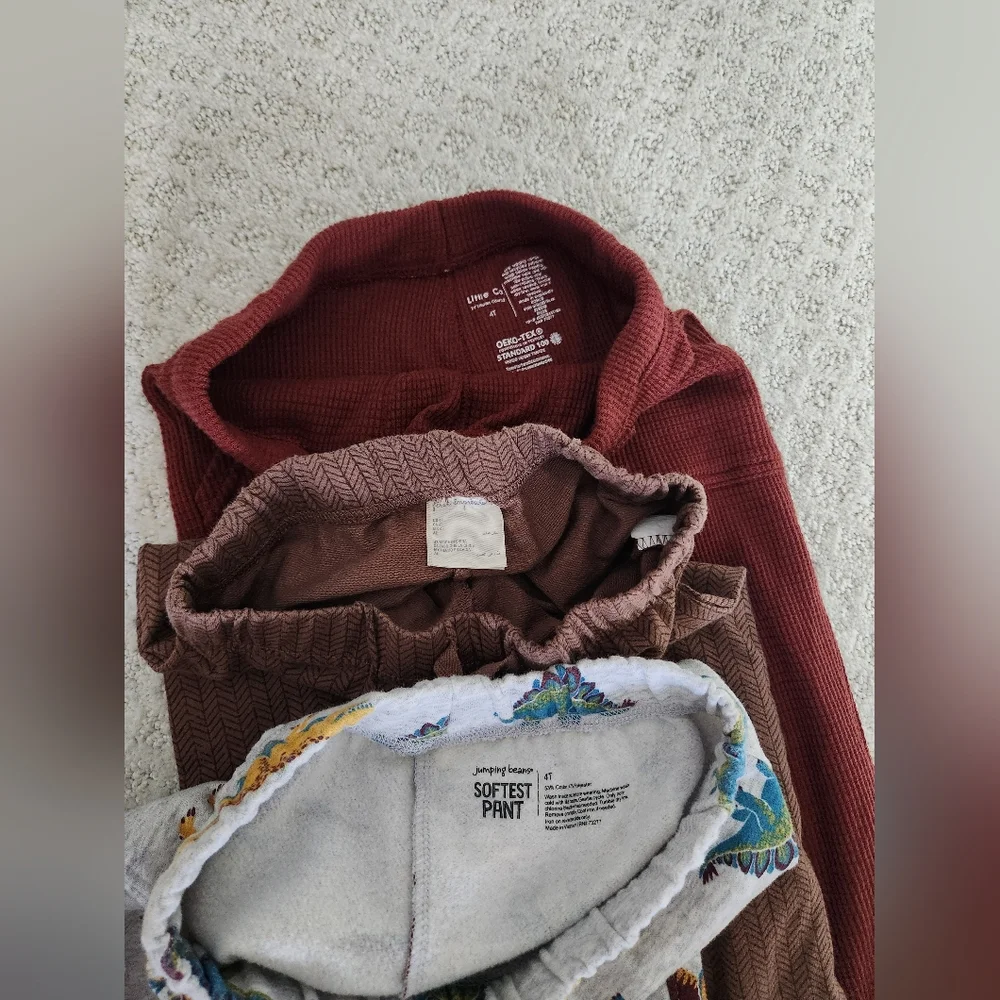 Bundle Lot Boy Size 4T Clothing Items, Tops, Sweatshirts, Pants - 6‎ Total